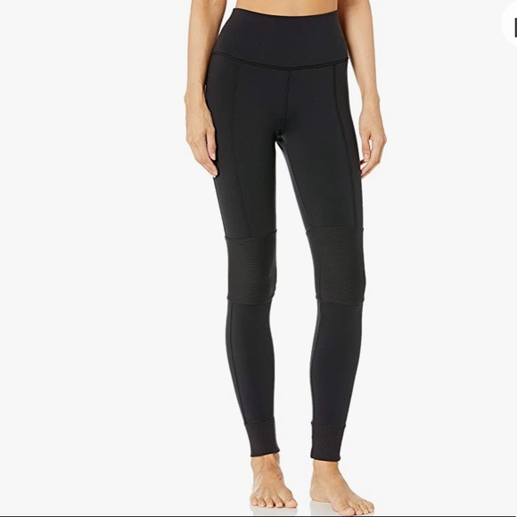 Alo Yoga Avenue Legging